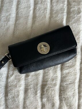 KATE SPADE Leather Crossbody Clutch